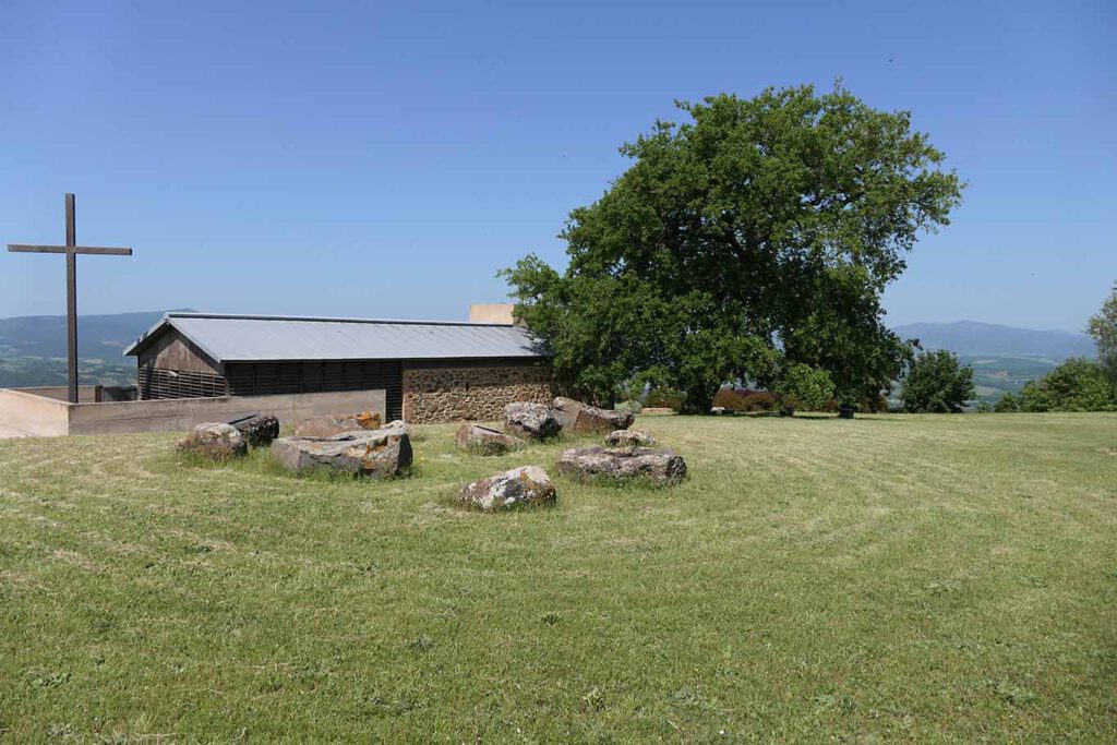 Monastero di Siloe, Klostergarten: La cappella della SS.ma Trinità
