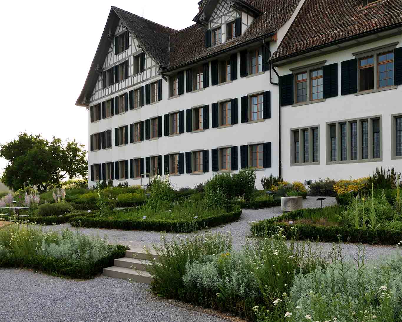 Die Kräuterbeete im Heilkräutergarten des Klosters Kappel.