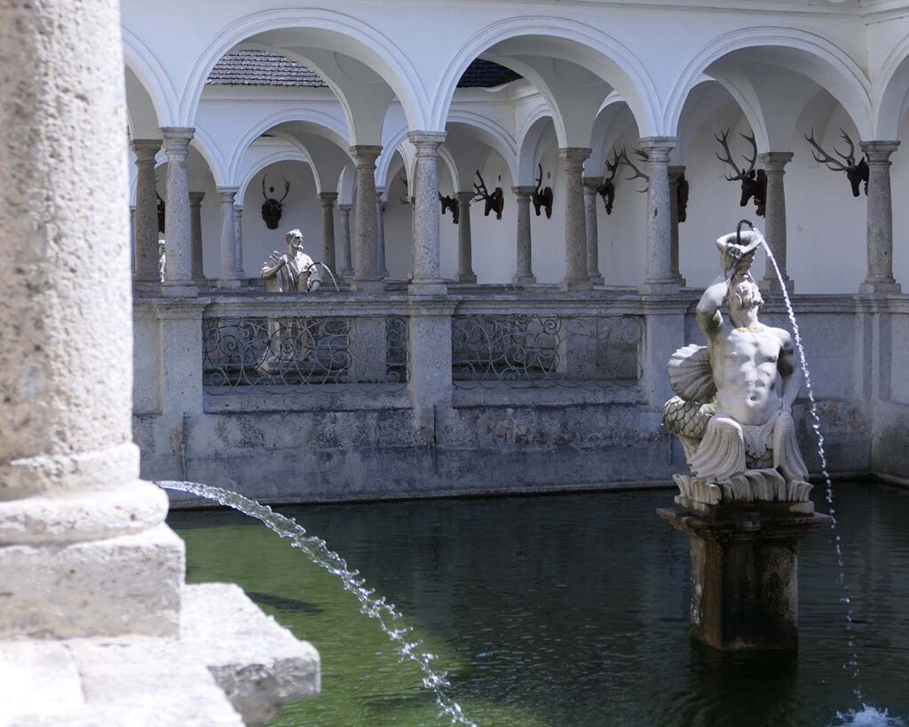 Die legendären FIschbassins des Stifts Kremsmünster gehören nicht zu den Klostergärten.