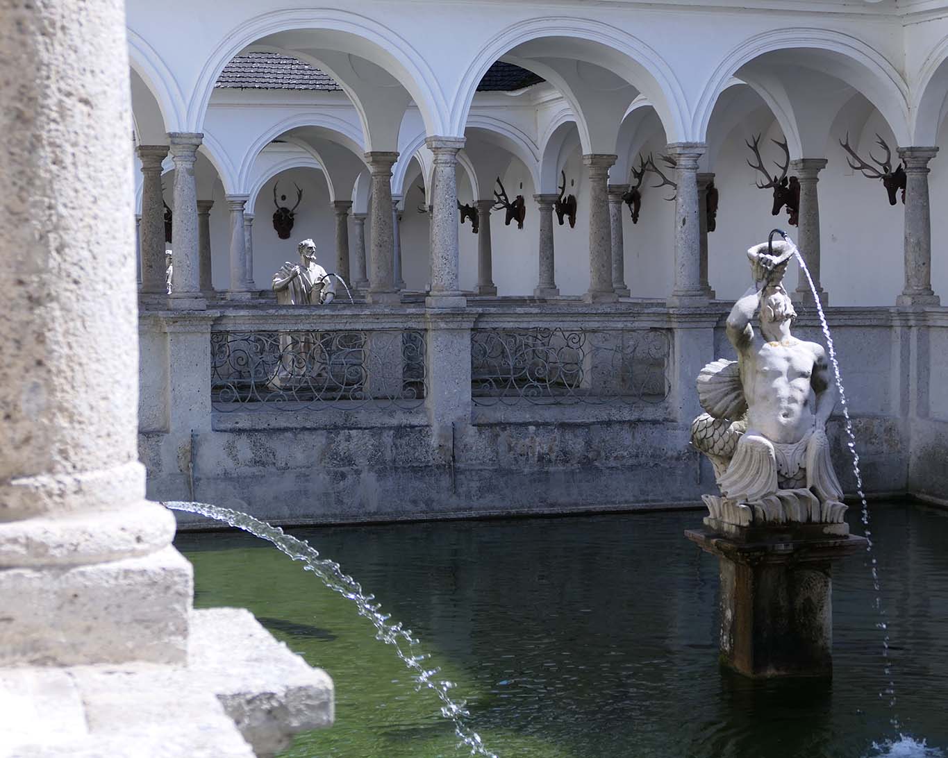 Die legendären FIschbassins des Stifts Kremsmünster gehören nicht zu den Klostergärten.