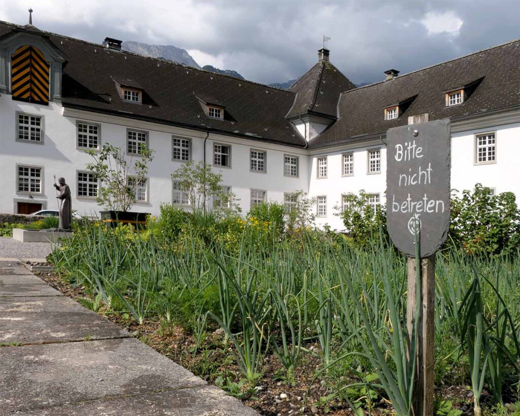 kräutergarten bitte nicht betreten