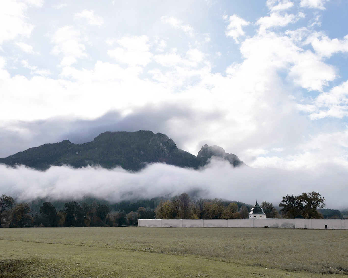 admont hell wolkenspiel