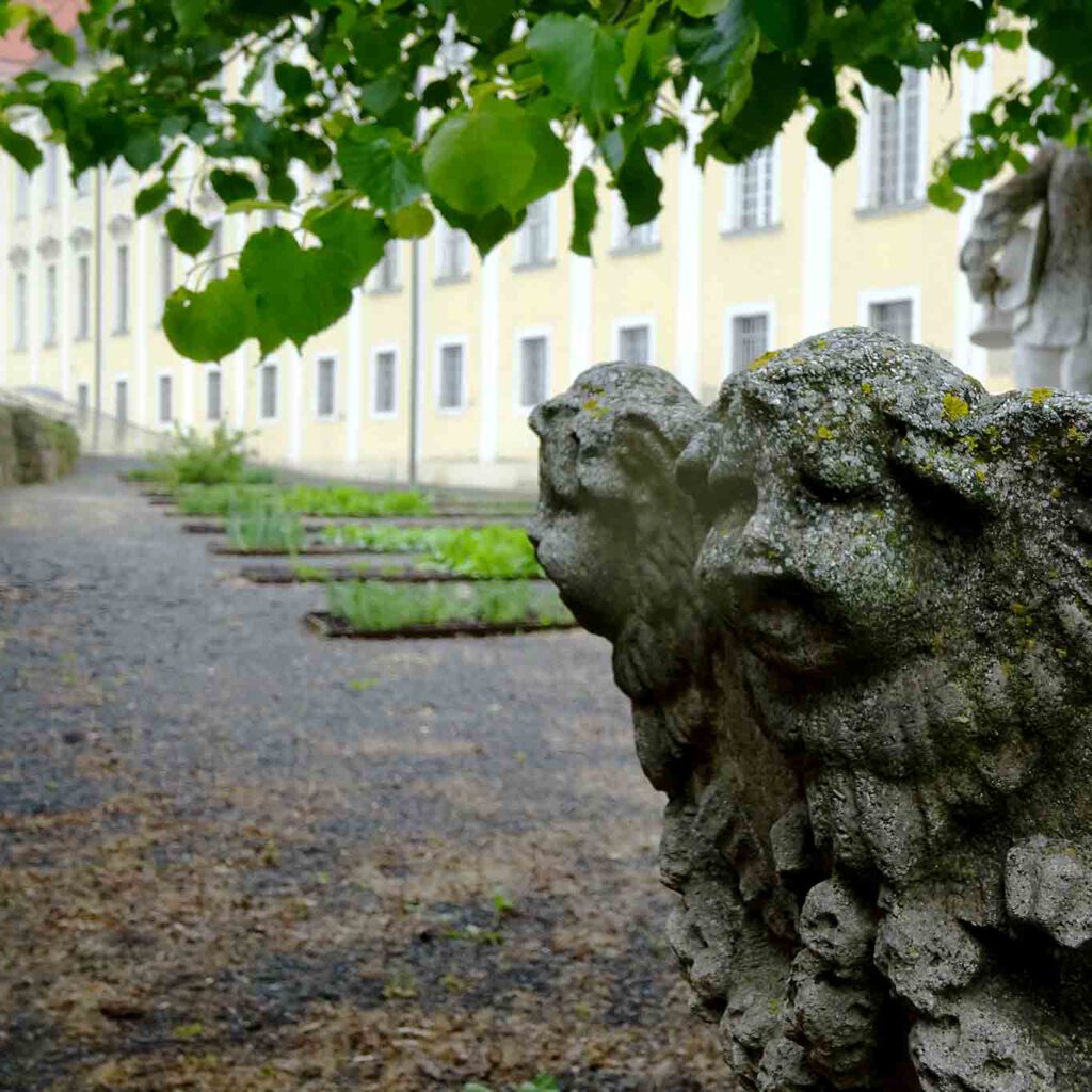 apothekergarten serafine stift altenburg