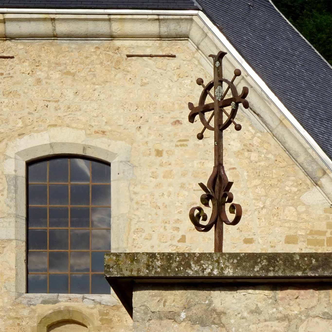 chalais kreuz fenster