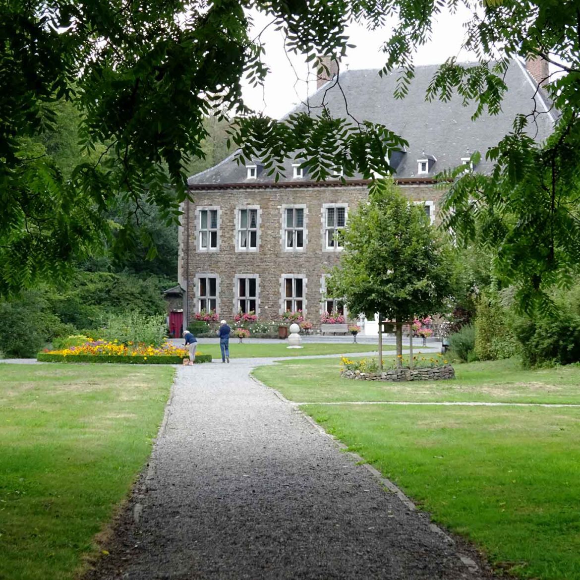 der weg zum haus abbaye du val dieu