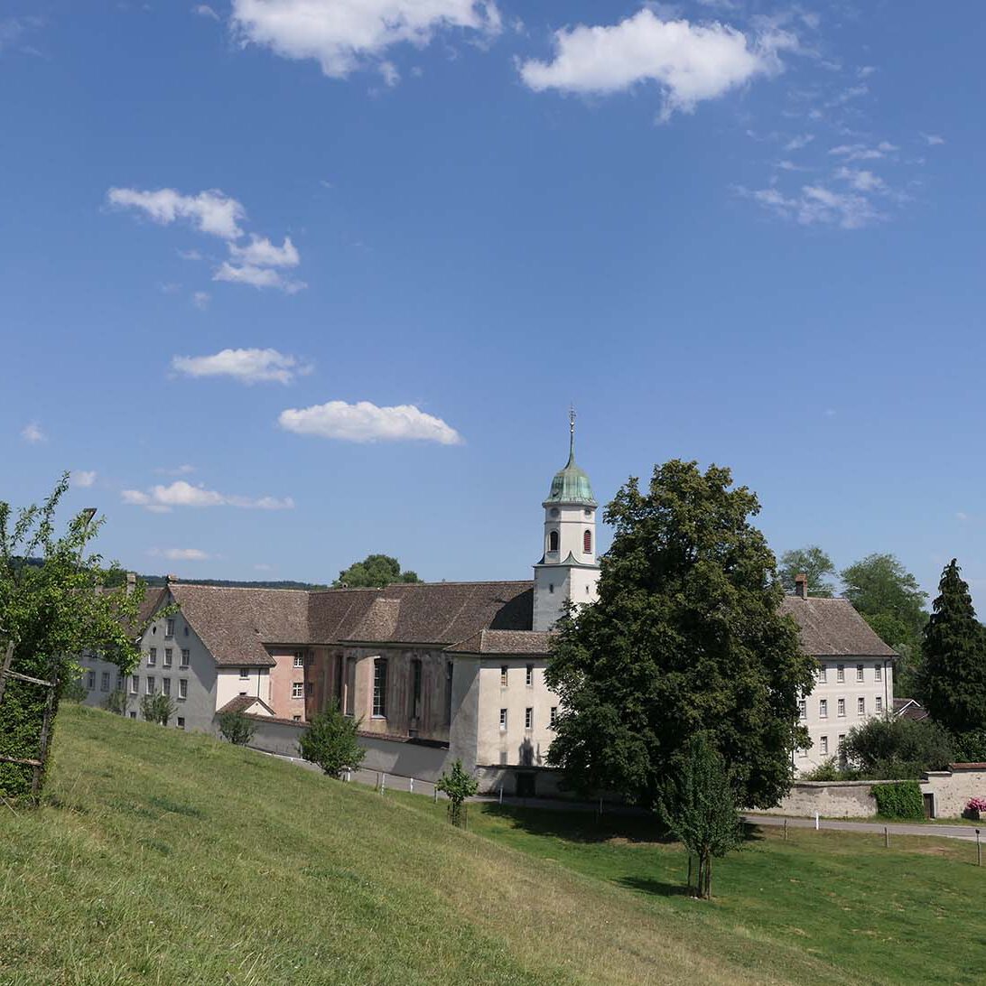 Ansicht des Benediktinerinnenklosters Fahr in der Nähe der Schweizer Metropole Zuerich.