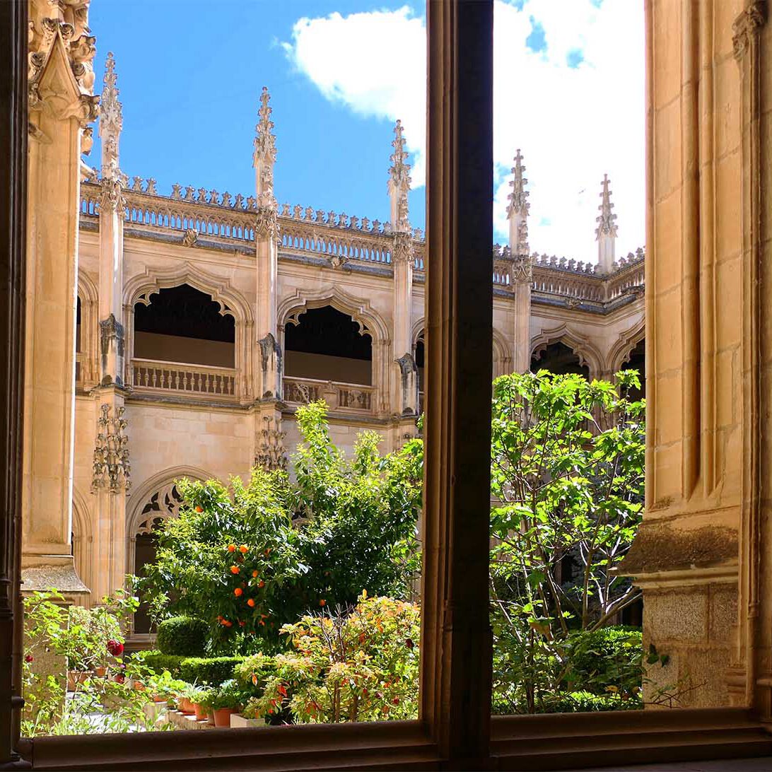 monasterio san juan de los reyes look of love