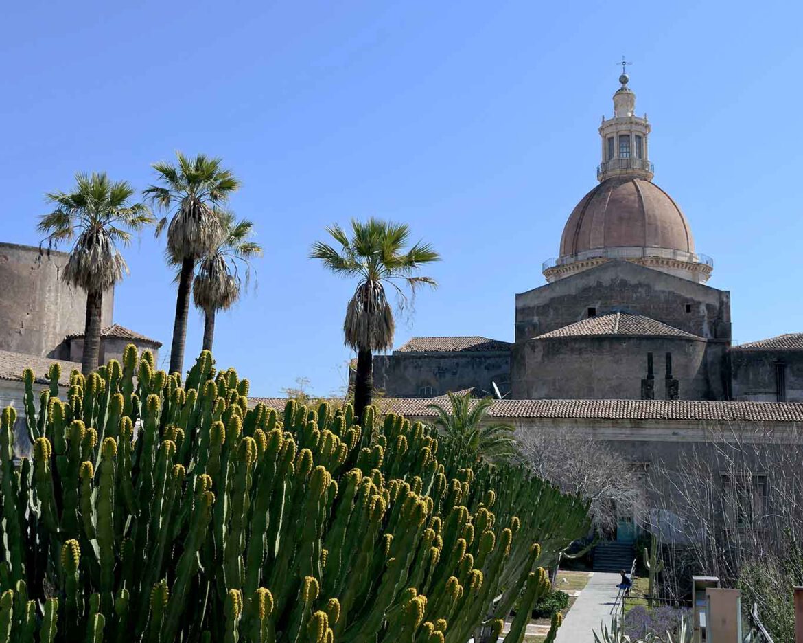 monasterio benedittini die san nicolo catania mit seinem heutigen botanischen garten der Universität