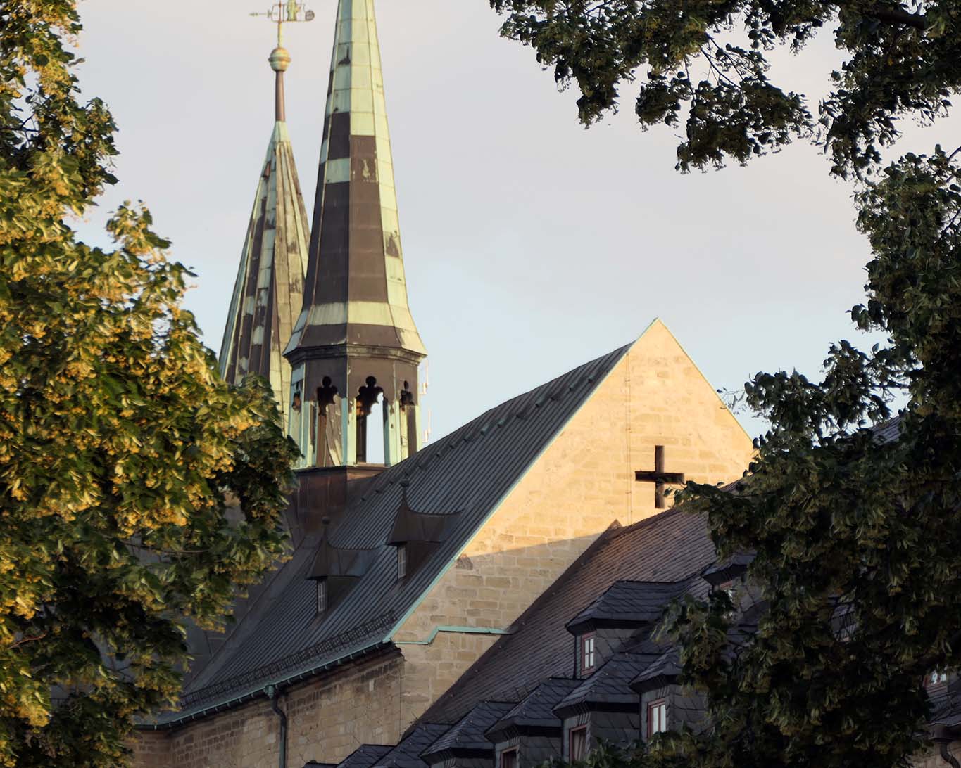 türme bäume kloster huysburg