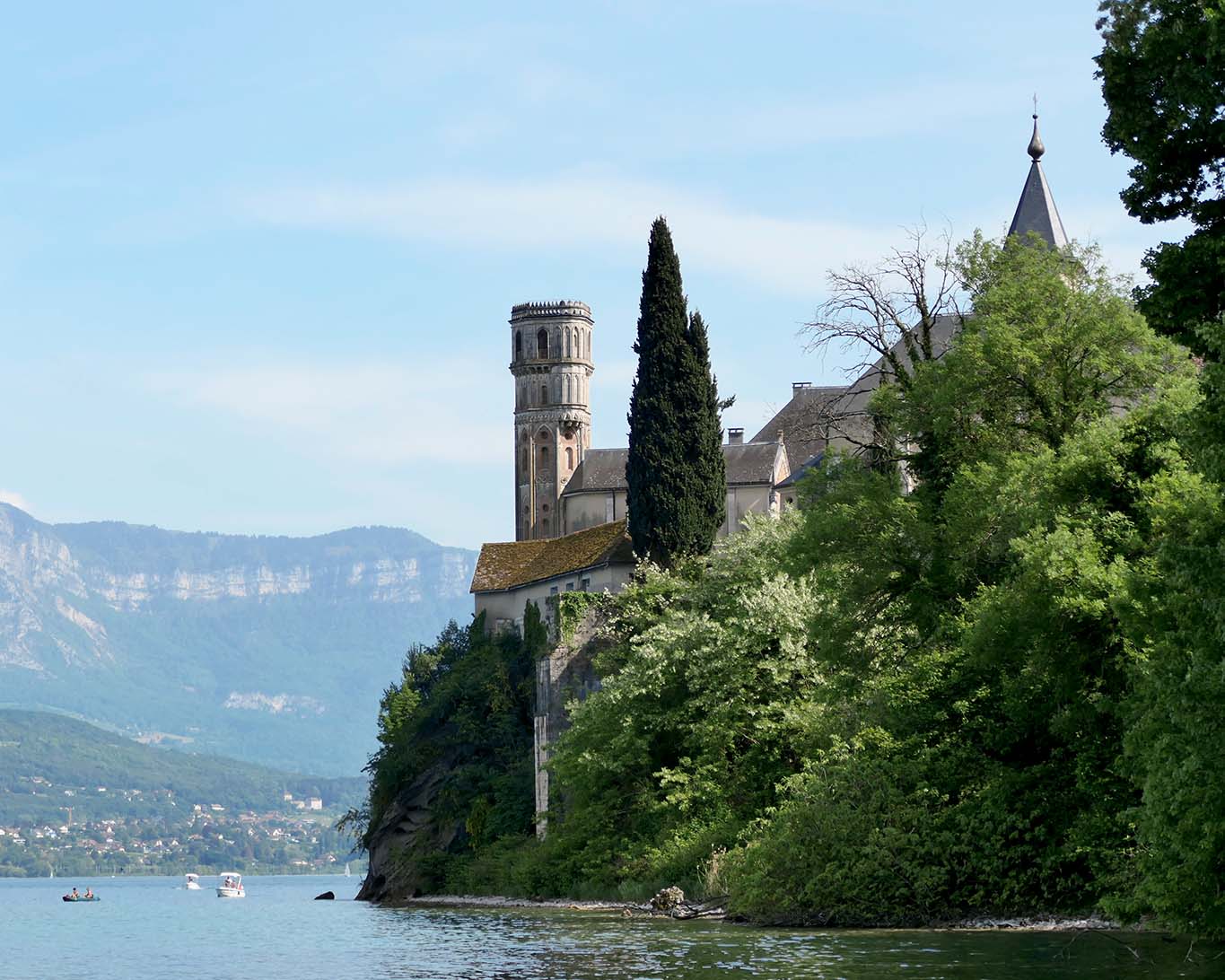 Die Abbaye Hautcombe erinnert an ein Dornröschenschloss. Die Bewohnerinnen tun das auch.
