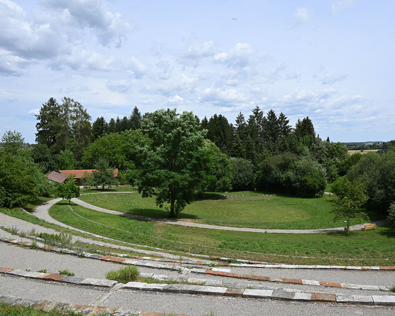 Der Franziskusgarten des Klosters Sießen ist ein Landschaftspark und aufgegebener ehemaliger Obstgarten des Klosters.