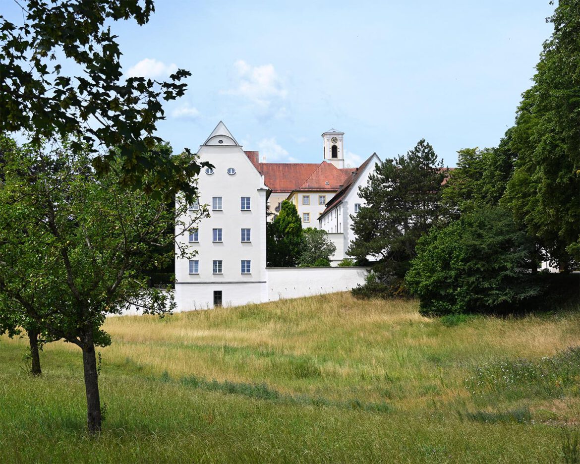 Westlich von Bad Saalgau liegt das Mutterhaus der Franziskanerinnen von Sießen.