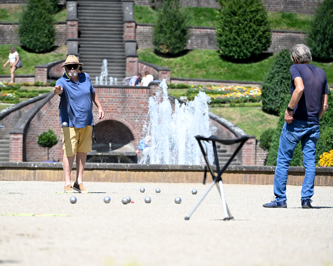 Die glatten Kieswege vom barocken Klostergarten Kamp-Lintfort eignen sich für eine Partie Boule.